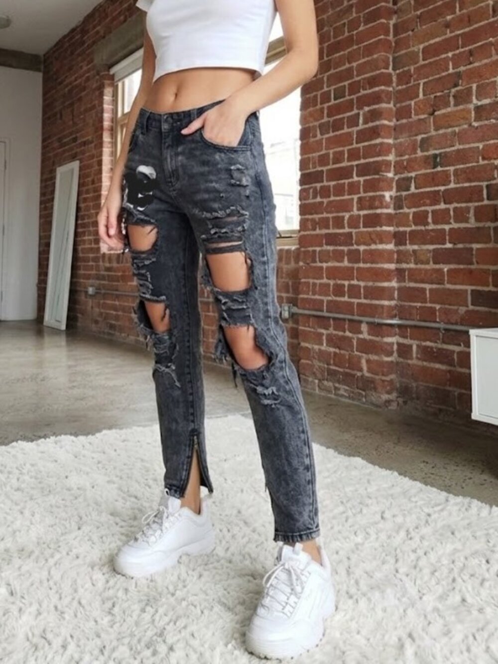 One Teaspoon Trashed Free Birds Jeans Size 29  Extremely Distressed Ankle Zip